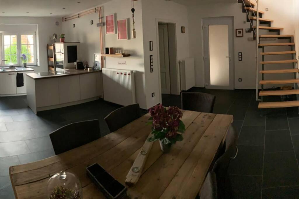 Hier Steckt Liebe Drin ! Apartamento Dormagen Exterior foto